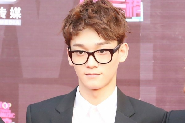 Ten tuoi Chen (EXO) bong dung ‘hot’ nho nhac phim hinh anh