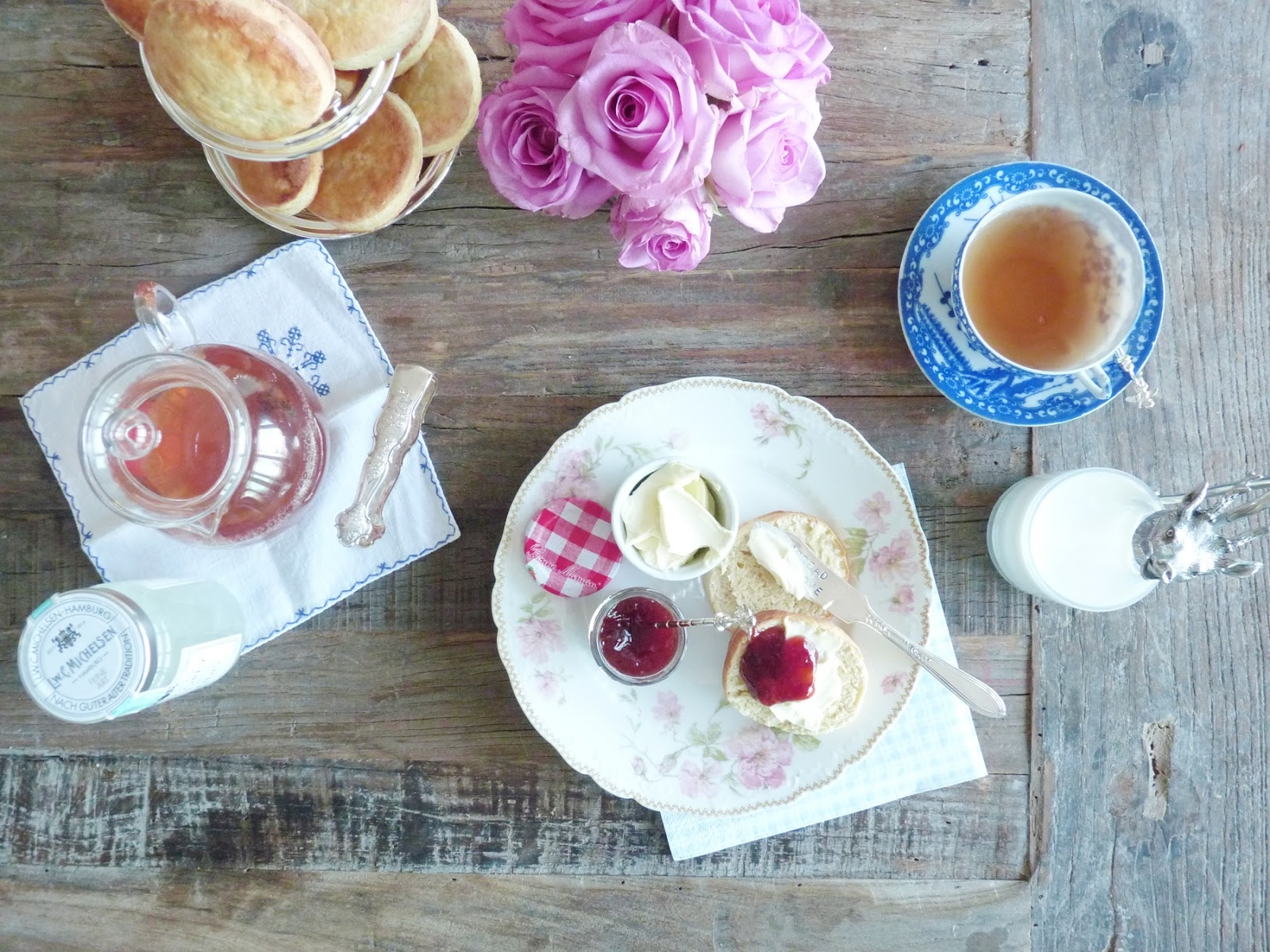 Thu sau cua ban (25/7) hinh anh