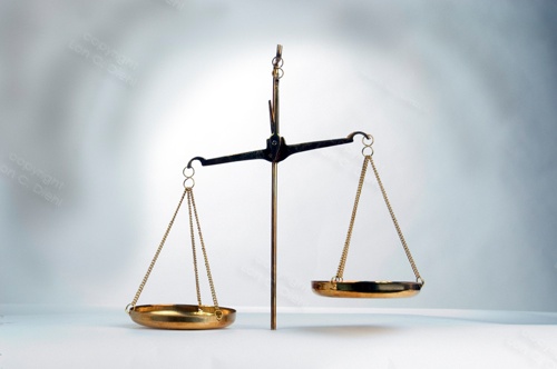 Thiên Bình luôn ưa chuộng sự công bằng.