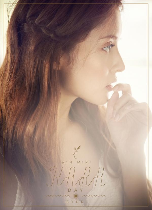 Vẻ đẹp được so sánh như nữ thần của trưởng nhóm Gyuri. 