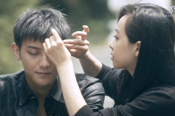 Em ut EXO-M va Victoria f(x) khien khan gia roi le hinh anh