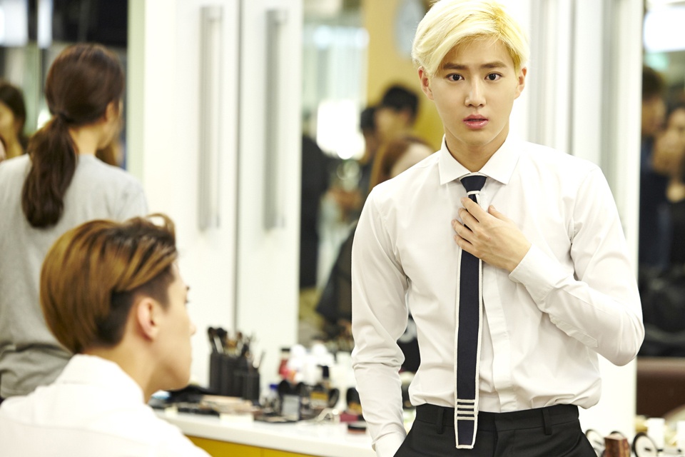 Trưởng nhóm Suho hứa tổ chức gặp mặt fan nếu rating đạt 3%.