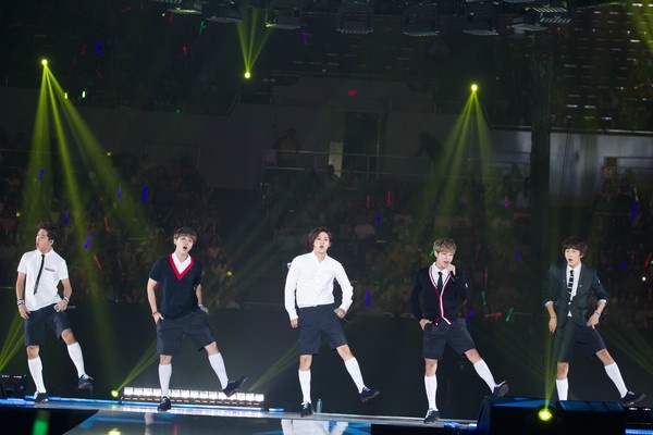 Solo Day (KCON 2014) - B1A4 hinh anh