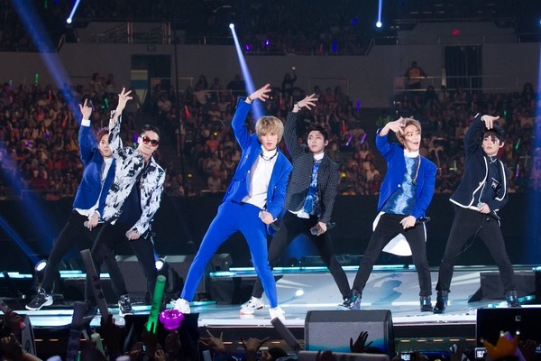 Rocking (KCON 2014) - Teen Top hinh anh