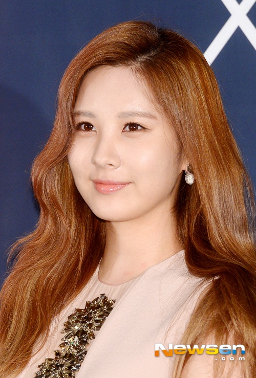 Mới đây, cô ca sĩ có trái tim vàng của SNSD đã quyên tặng một số món đồ cá nhân kèm chữ ký cho concert từ thiện, dành cho dự án nước sạch hỗ trợ trẻ em nghèo ở Syria.