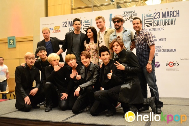 U-KISS từng có cơ hội trò chuyện với thần tượng nhạc pop những năm 90, Back Street