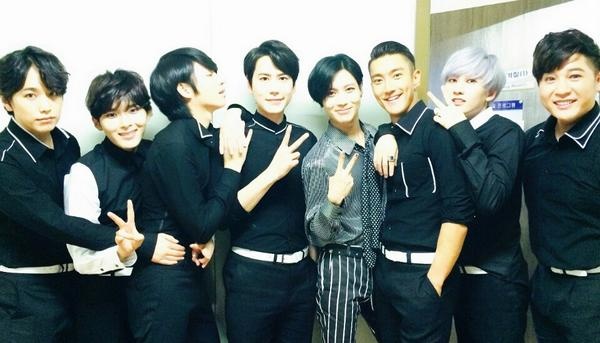 Taemin và Super Junior trong hậu trường.