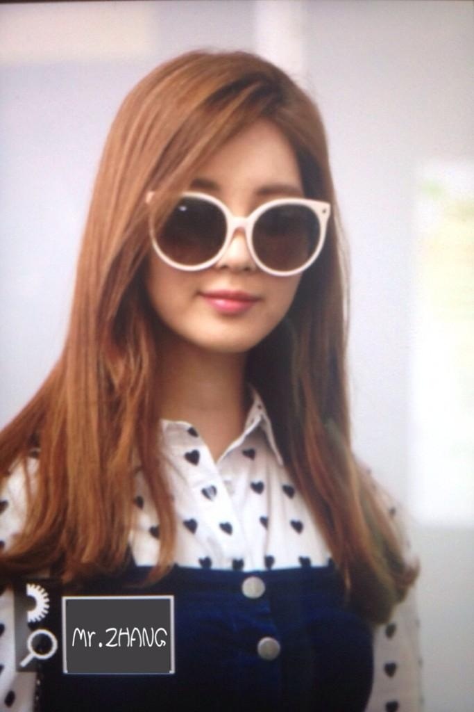 Vừa nhận bằng tốt nghiệp đại học sau 4 năm dùi mài kinh sử, Seohyun được khen là mẫu thần tượng hoàn hảo.