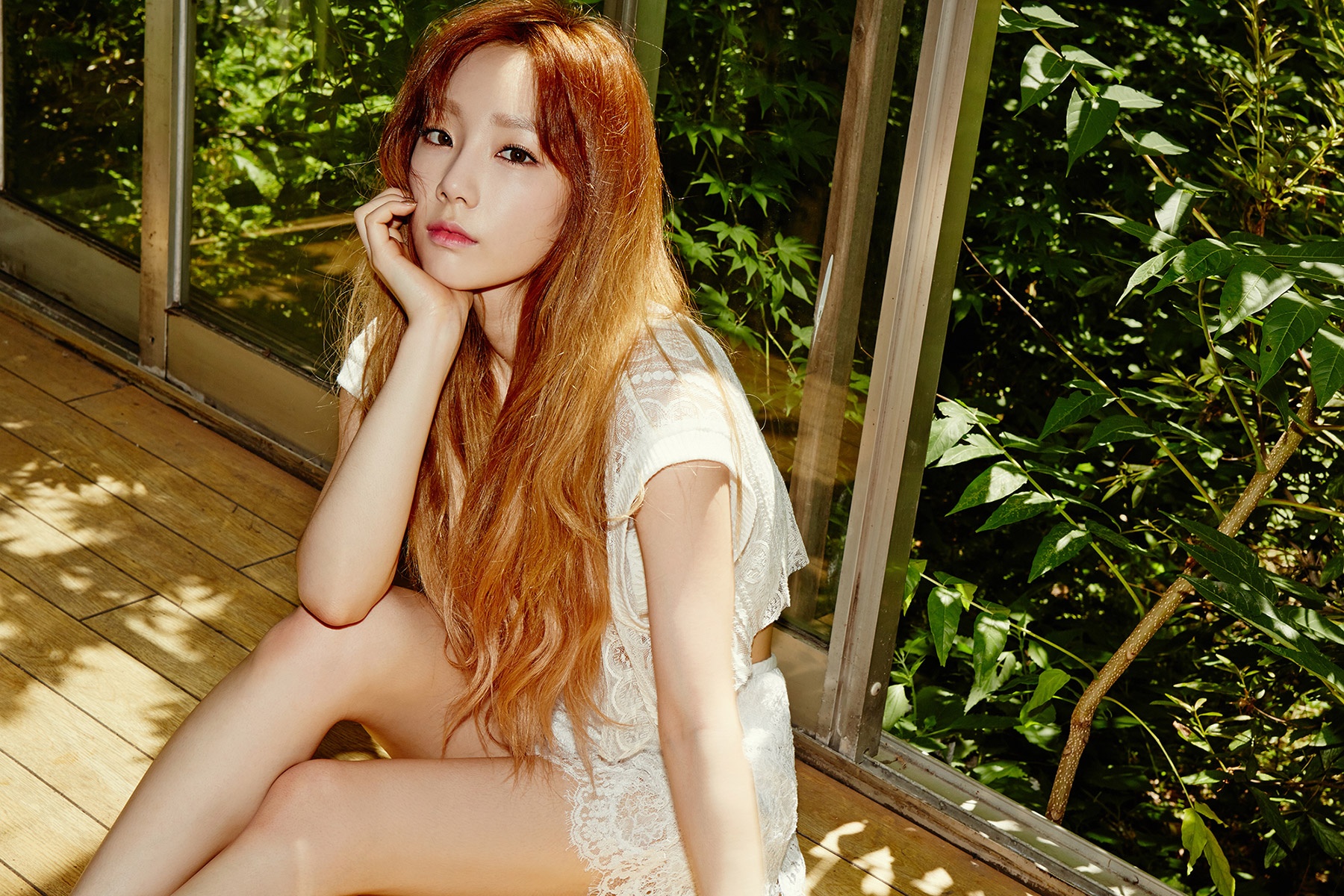 Holler là mini album thứ 2 của nhóm, sau Twinkle cách đây 2 năm 4 tháng.