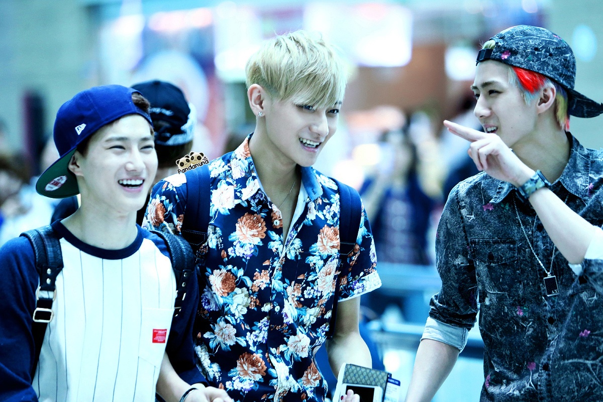 Nhân dịp Trung thu, Tao, Suho và Sehun rủ nhau đi đảo Hải Nam.