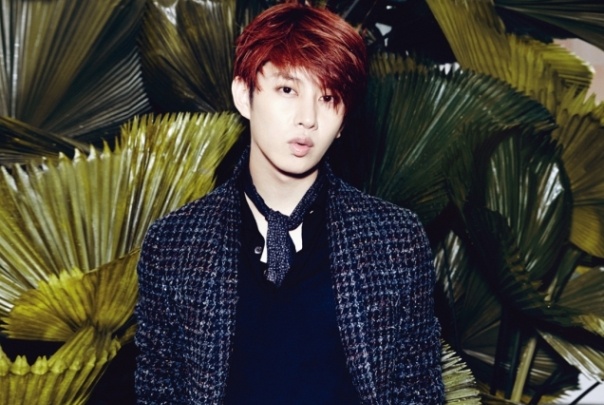 Heechul (Super Junior) lo lang Kpop dang thoai trao hinh anh