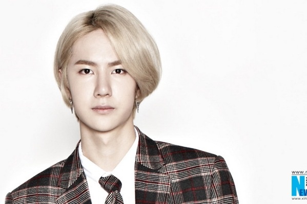 UNIQ teaser cua Wong Yibo hinh anh