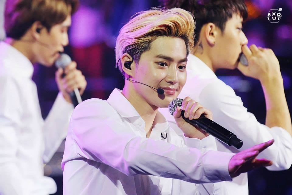 Trưởng nhóm Suho.