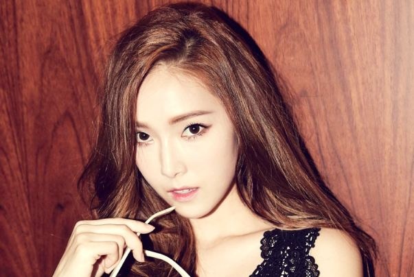 Vua roi SNSD, Jessica voi va PR cho cong ty rieng hinh anh