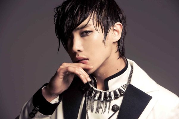 Ca si noi nhat MBLAQ roi nhom hinh anh