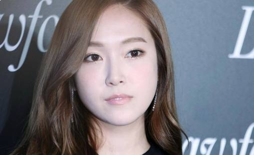 Hau SNSD, Jessica khong tu bo nganh giai tri hinh anh