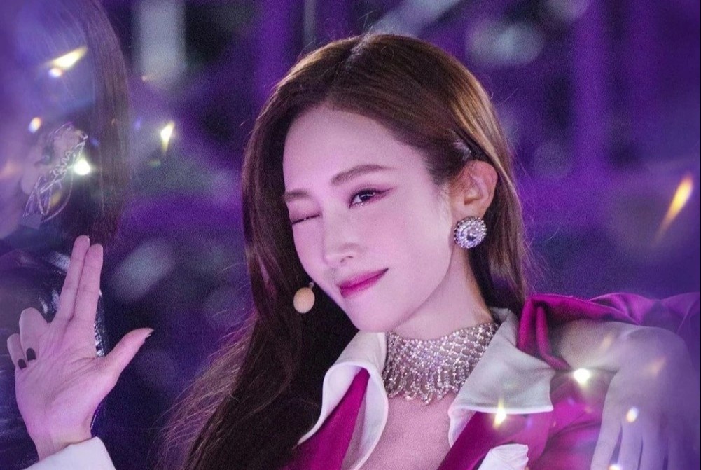 Cuon sach 'Bright' cua Jessica va am chi noi bo SNSD hinh anh