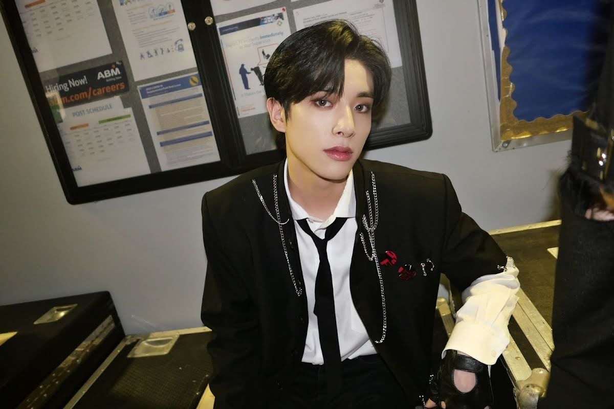 Thanh vien nhom nhac Enhypen bi tung anh boi nho hinh anh