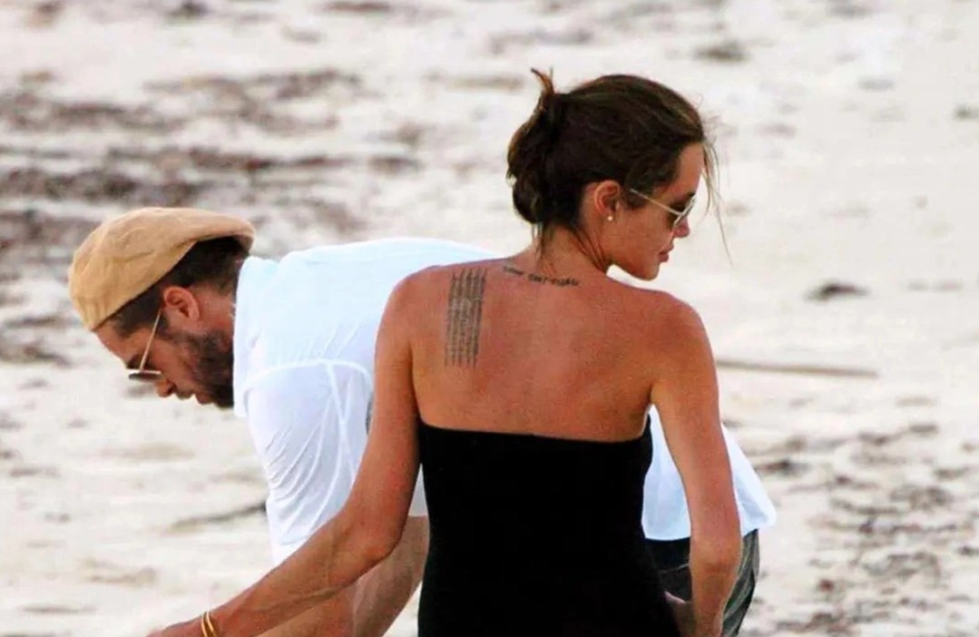 Angelina Jolie tu tung bang chung ngoai tinh voi Brad Pitt hinh anh