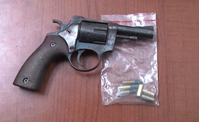 Len bien gioi mua sung ve phuc thu, lai ban nham nguoi hinh anh