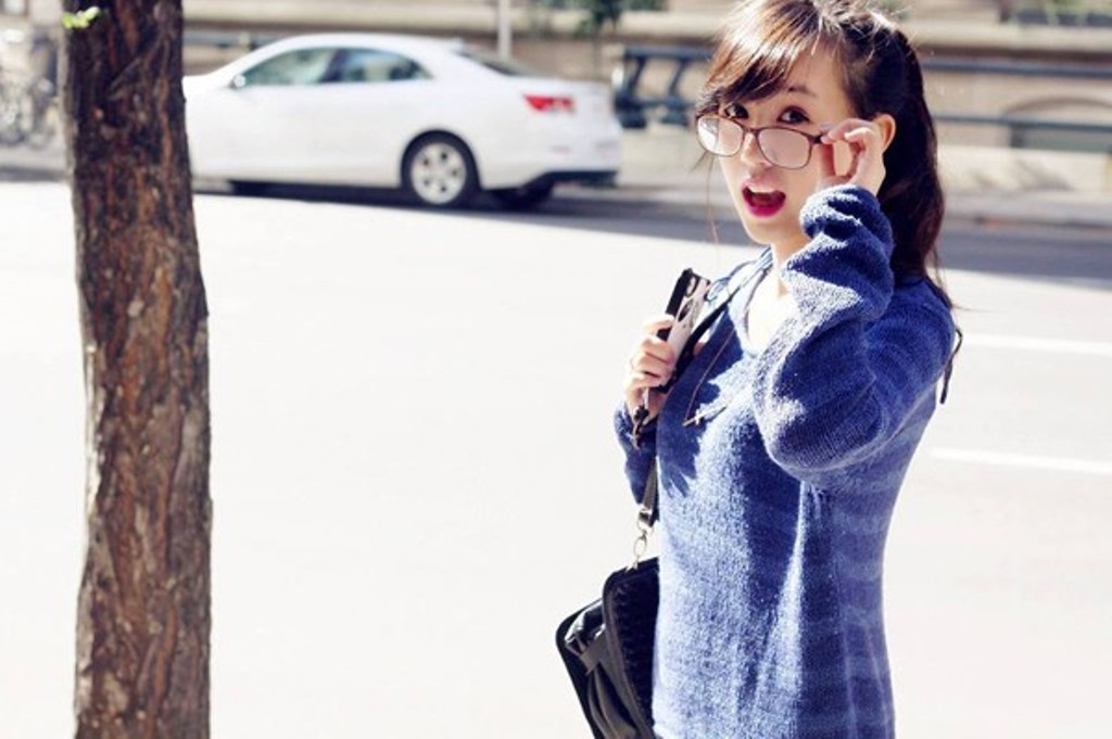 Cac hot girl ke chuyen hau truong dong quang cao hinh anh