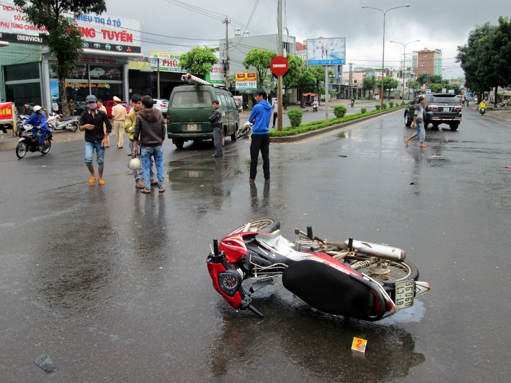 Hai vu tai nan, 9 nguoi nguy kich o Gia Lai hinh anh