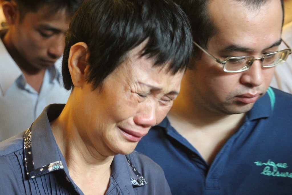 Clip nuoc mat nguoi Sai Gon chay dai tien dua Dai tuong hinh anh