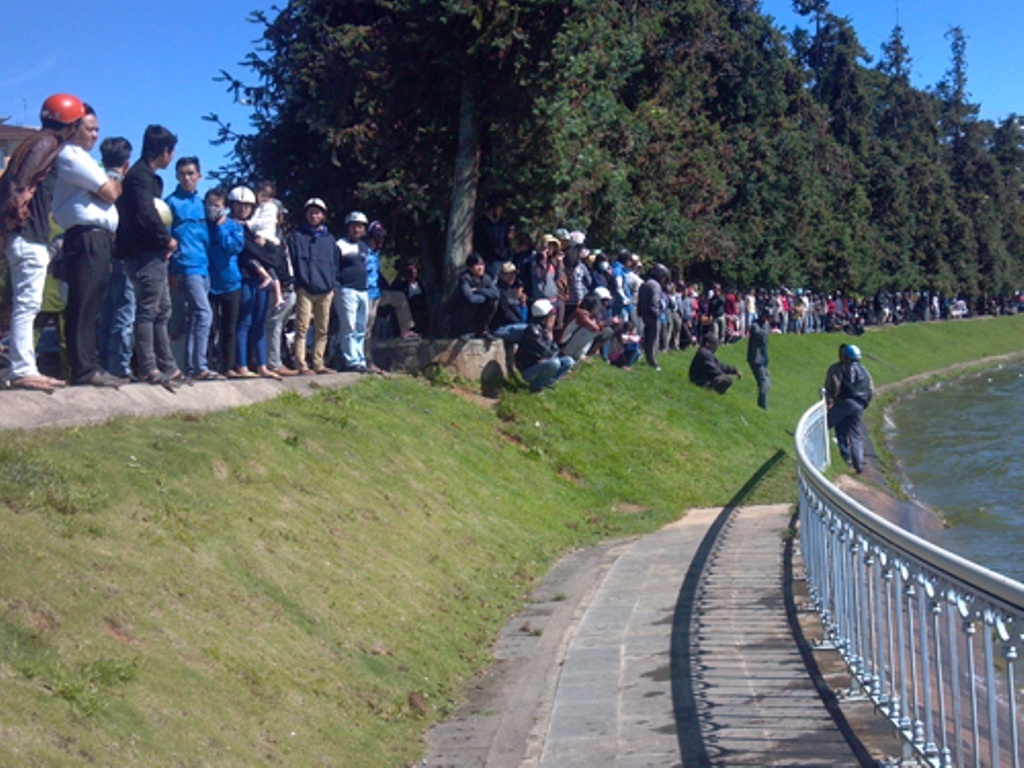 An sang xong, nhay ho Xuan Huong tu tu hinh anh