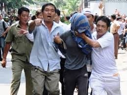 Triet pha vu bat coc doi no kieu xa hoi den hinh anh
