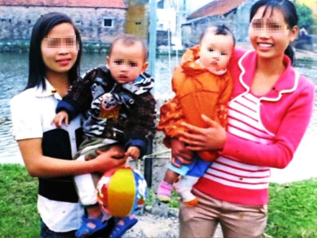 Bat 3 ke thu ac vu chong thue nguoi tat axit vao mat vo hinh anh