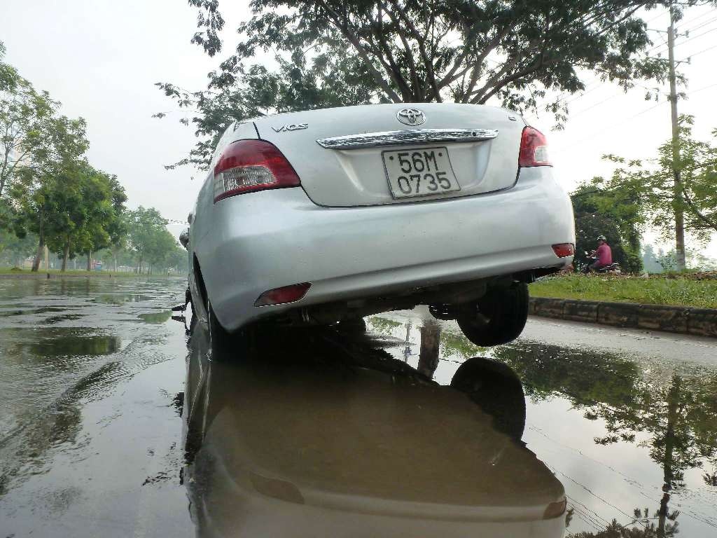 ‘Ho tu than’ lam xe taxi chong nguoc hinh anh