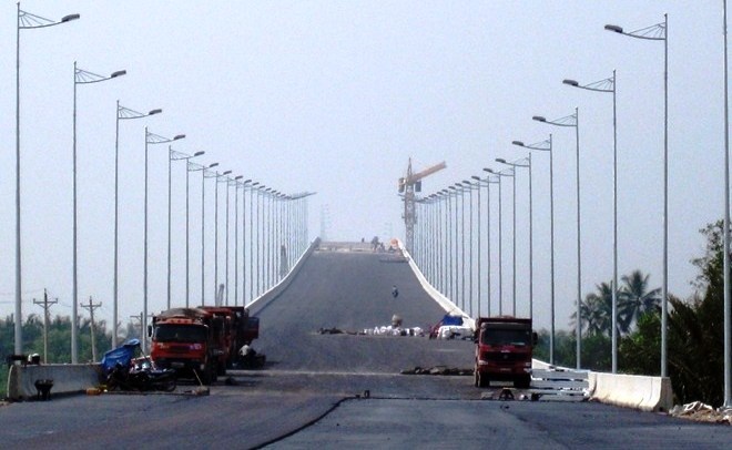 Can canh duong cao toc 1 ty USD Sai Gon - Dau Giay hinh anh