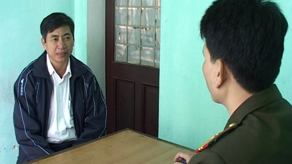Tam giam chu tich xa vi 'an chan' tien chinh sach hinh anh