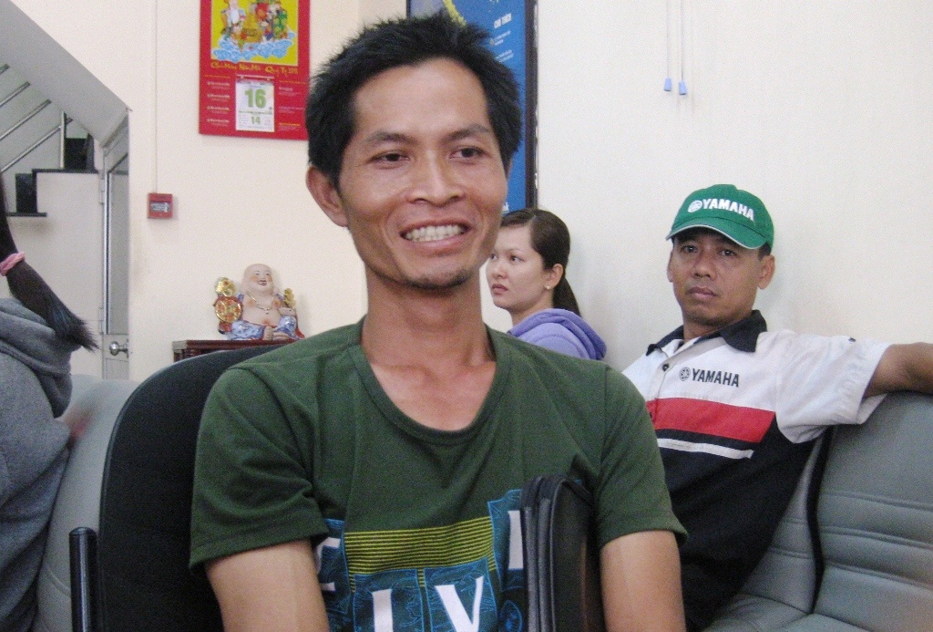 Tai xe bi 'hoi bia' tuoi cuoi tra lai het so tien ung ho hinh anh