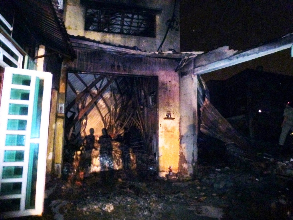 Hai vu chay lon giua khuya o Sai Gon hinh anh