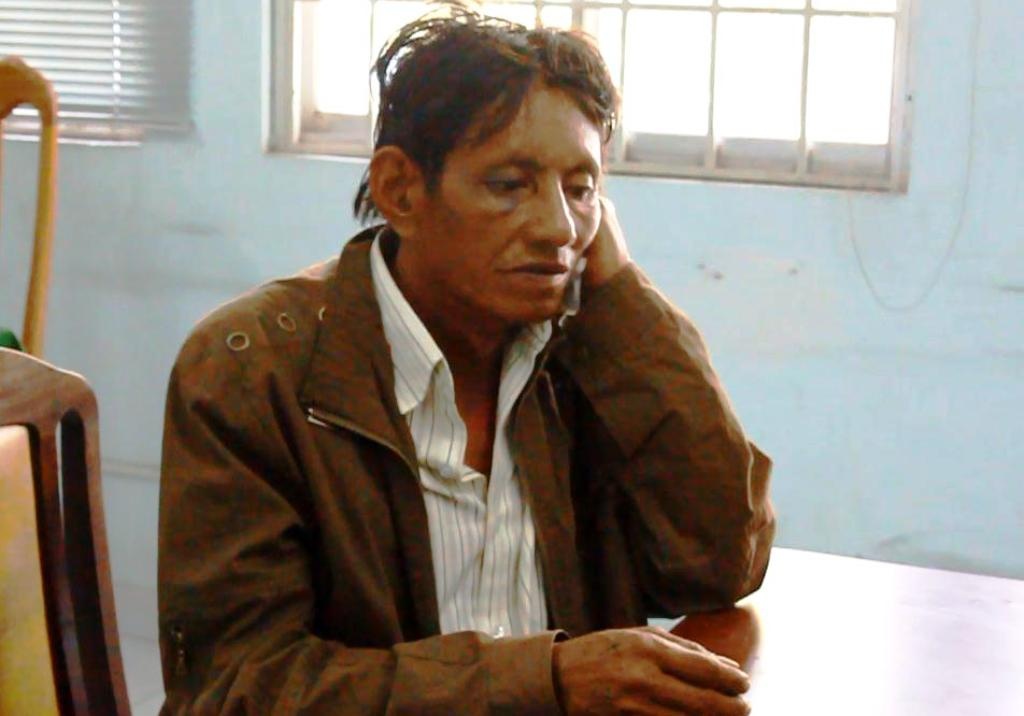 Bat ke giet nguoi roi tron sang Campuchia hinh anh