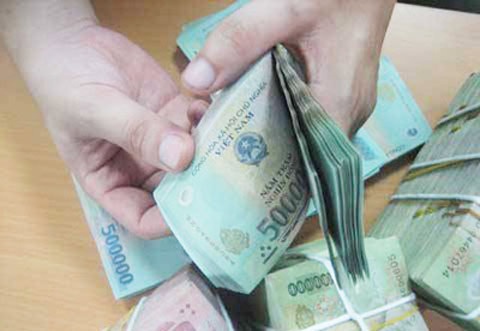 Bat 'nu quai' cuop tien ty tron truy na hinh anh