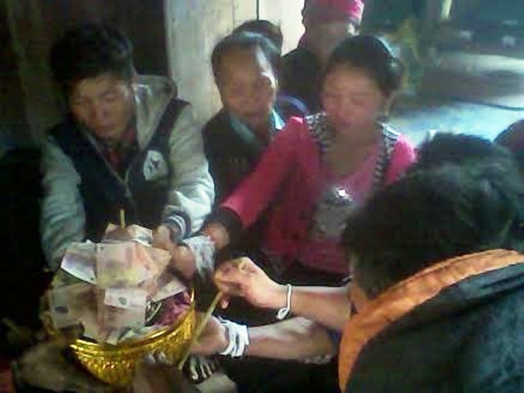 Trang dem 'chiu nhuc' moi duoc ruoc dau hinh anh