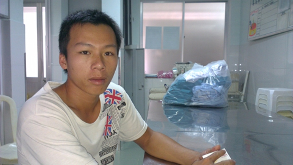 Noi lo cua nguoi cha sau ca mo cap song sinh dinh lien hinh anh