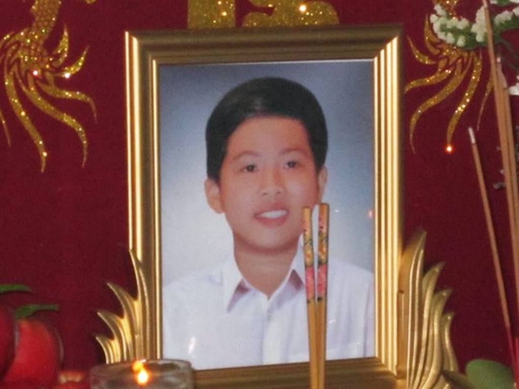 Chay xe lang lach, nam sinh lop 9 con dam chet nguoi hinh anh