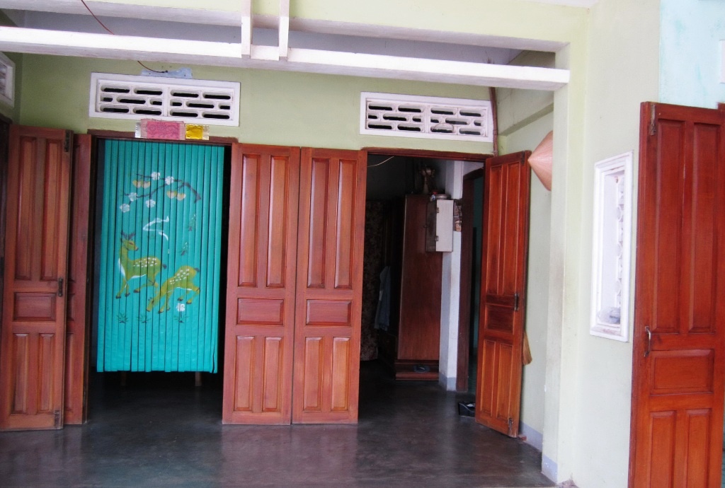 Yeu rau xanh treo hang rao cuong hiep em vo hinh anh