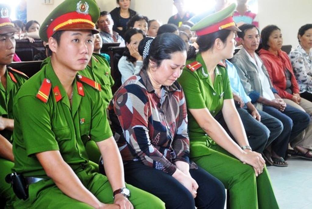 Vo bi thu xa giet nguoi xin giam an vi 'qua an nan' hinh anh