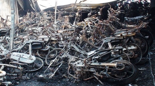 Hang tram chiec xe may o Sai Gon bi thieu rui hinh anh