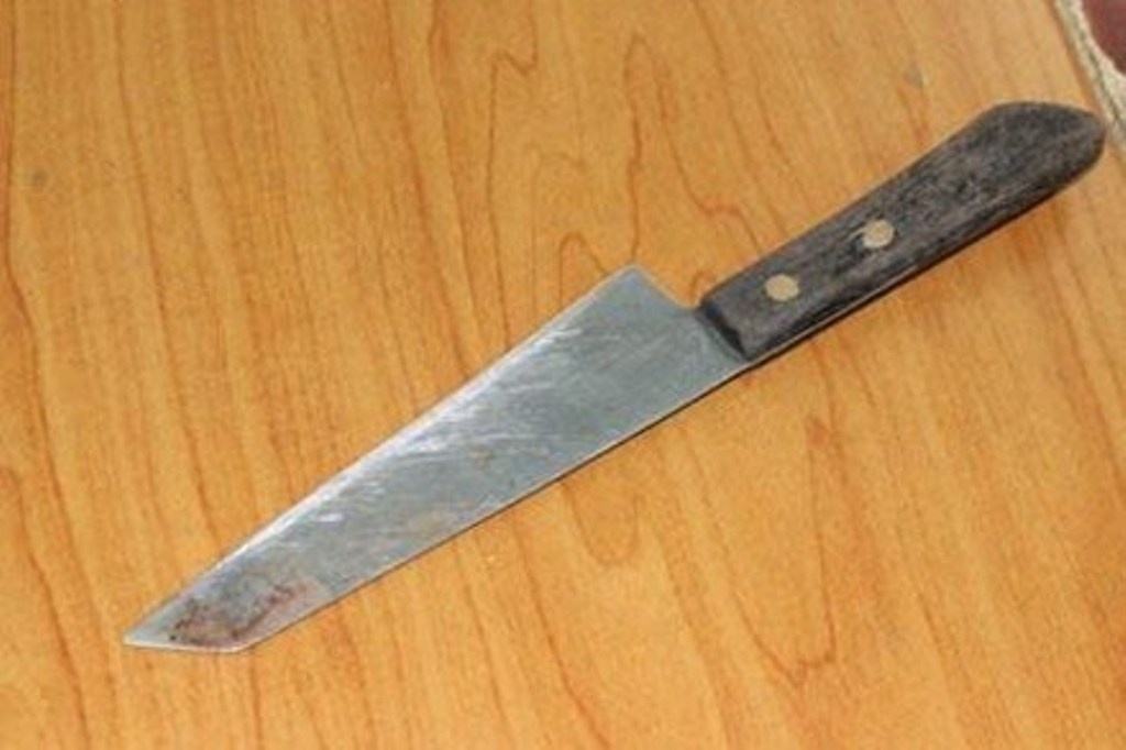 Dam bo ban gai trong thuong giua khuya hinh anh