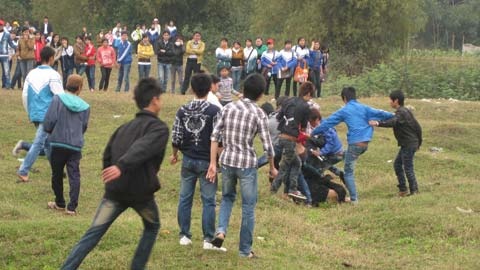 Mau thuan tan gai lang, dam chet 1 nguoi hinh anh