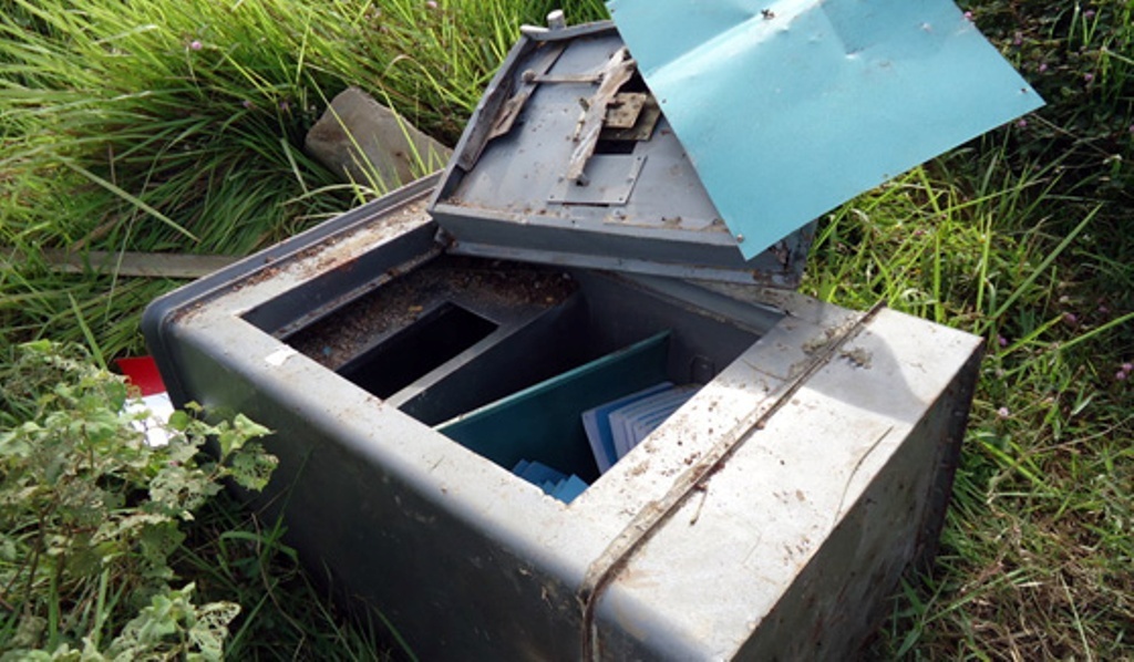 Pha ket sat trom vang tri gia hon 1 ty dong hinh anh