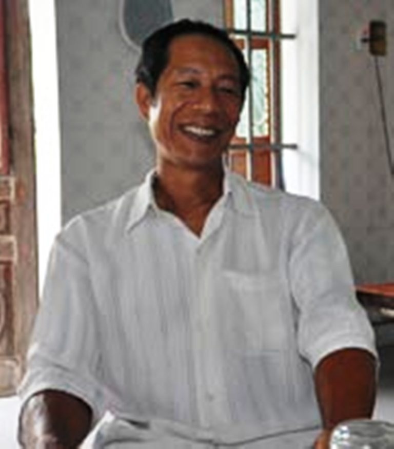 Ông Đinh Văn Hòa được coi là “tổ nghề” đào vàng ở Thức Hòa.