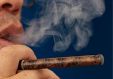 Dan choi san but shisha bac trieu hinh anh