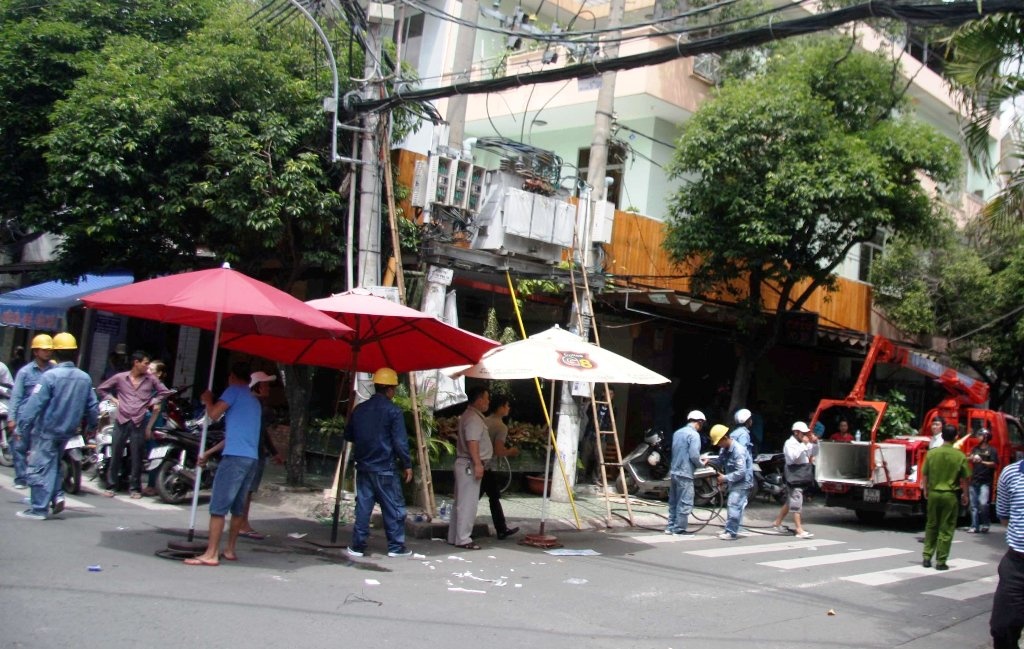 Cột điện nơi xảy ra vụ việc.