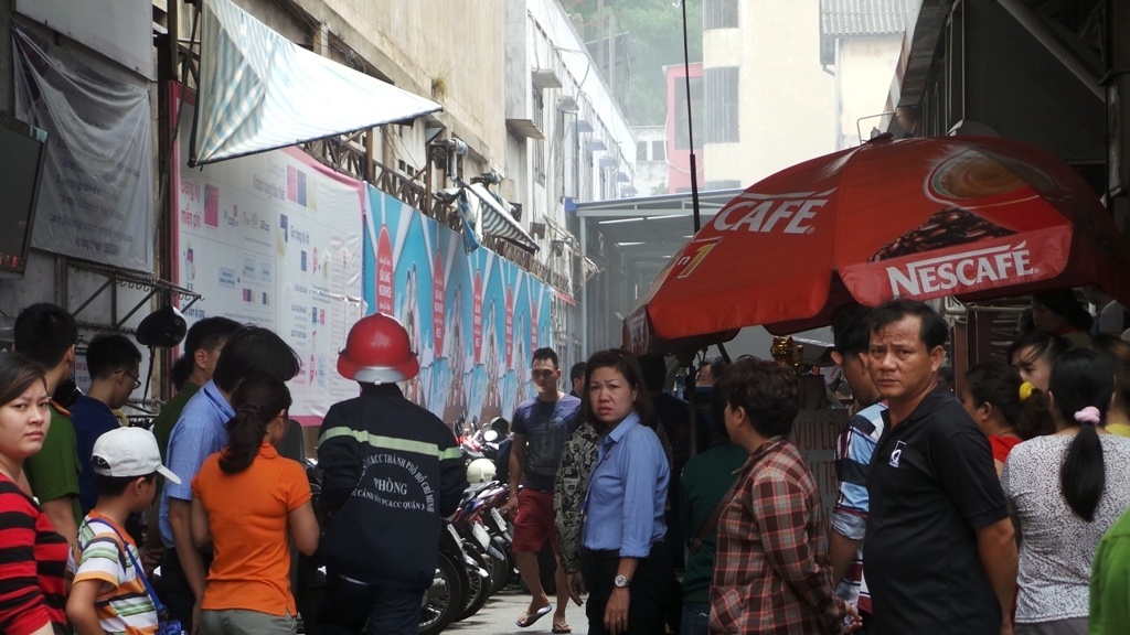 Chay sieu thi giua trung tam Sai Gon hinh anh